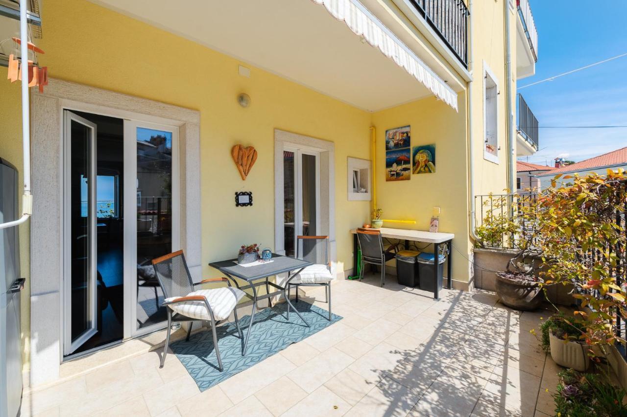 Apartment Nina Poreč Exteriör bild