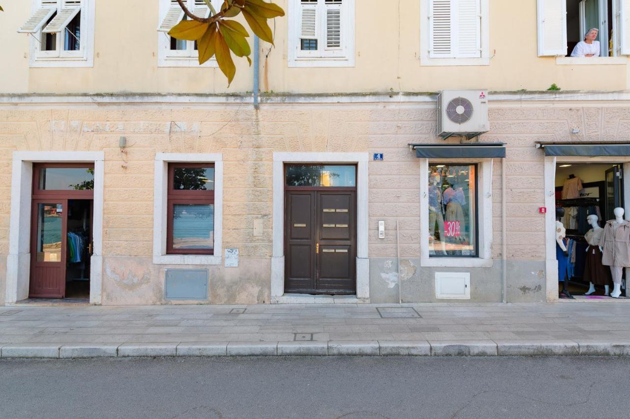 Apartment Nina Poreč Exteriör bild